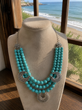 Turquoise bead necklace