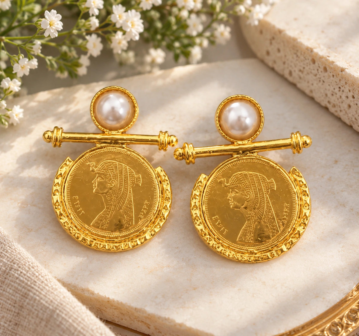 Gold-plated Cleopatra earrings